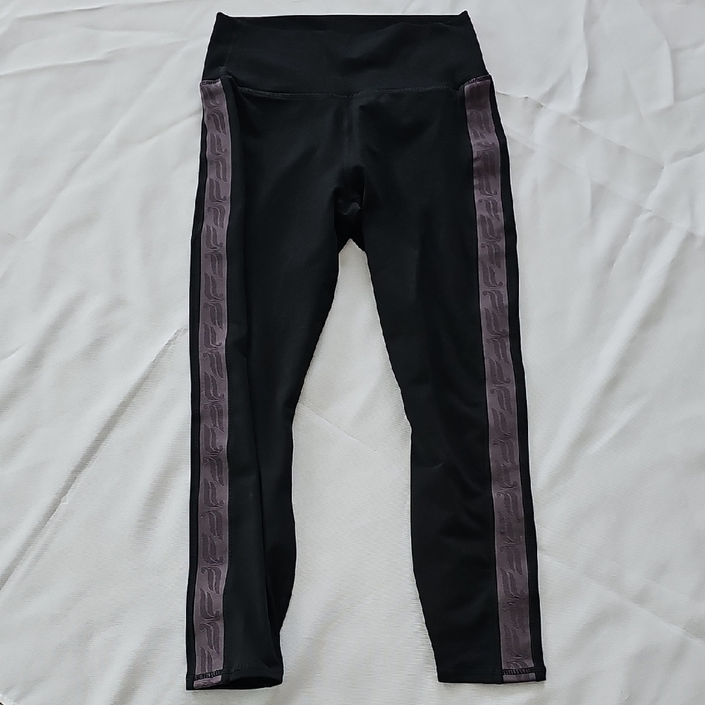 Fabletics Define PowerHold High-waisted 7/8 Leggings Womens M Black Shadow Logo
